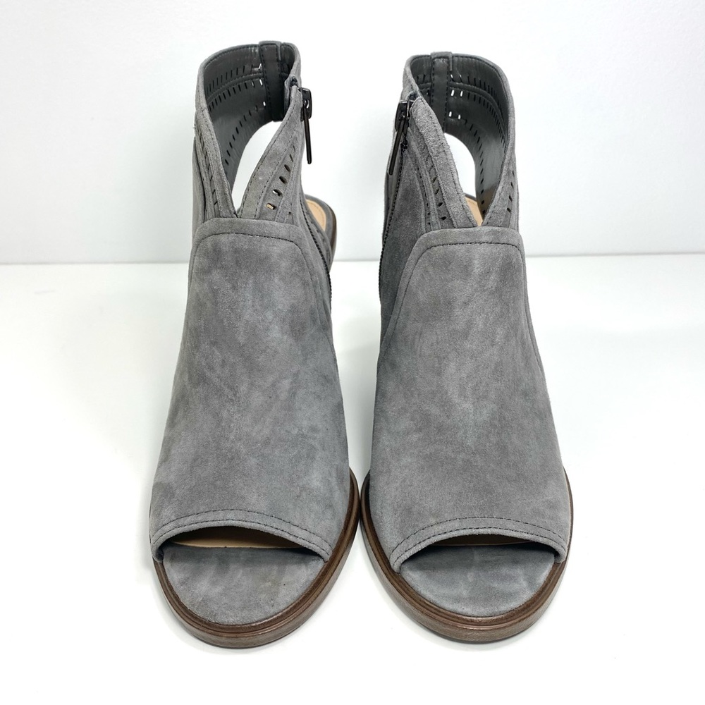 Vince Camuto Koral Gray Greystone Suede Perforated Open Toe Bootie Ankle Boots 9 - Picture 2 of 12